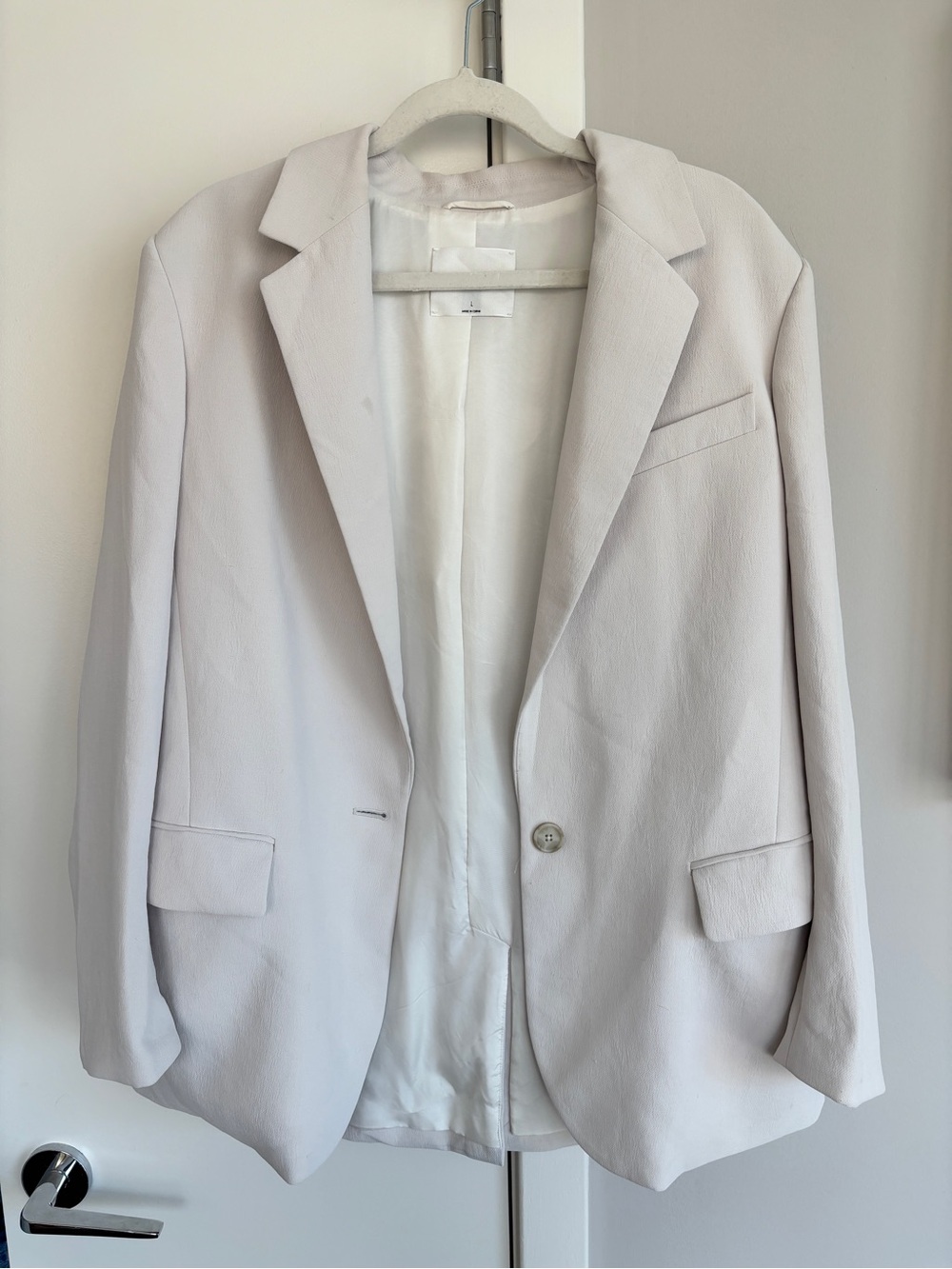 Aritzia Light Gray Single-Button Blazer